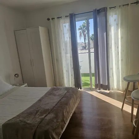 Albergue La Playa Costa Adeje (Tenerife)